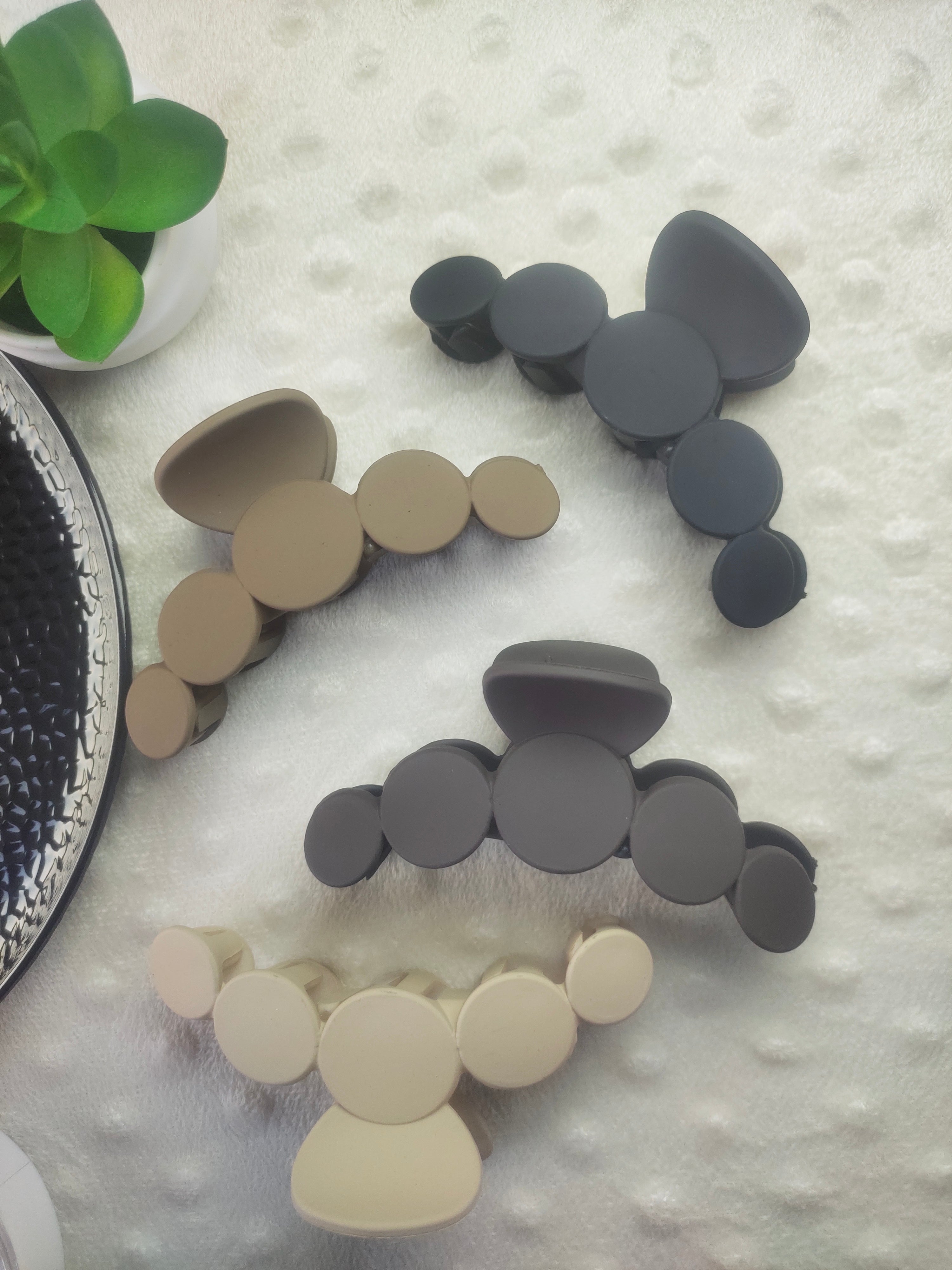 Matte Circle Cluster